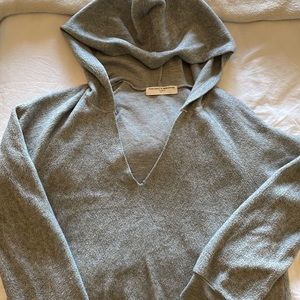 UO LONG SLEEVE